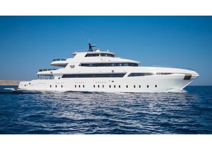 Explorer Ventures Fleet to Red Sea and Announces a New Liveaboard in the Maldives